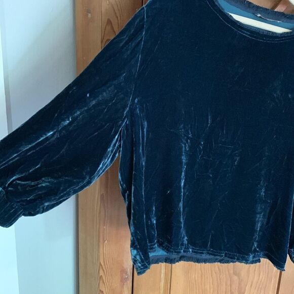 Go > Go Silk deep green velour long sleeve frayed hem tunic top - Picture 10 of 10